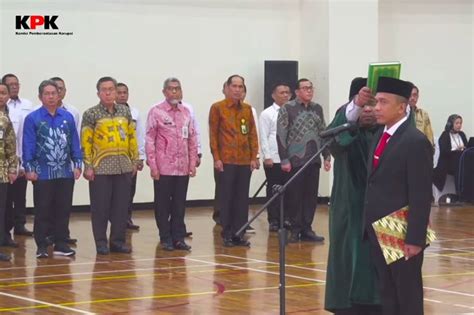 Firli Bahuri Lantik Irjen Rudi Setiawan Jadi Deputi Penindakan Dan