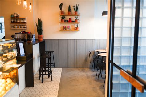 5 Small Cafe Design Ideas that'll Make The Most of The Space