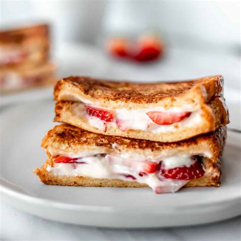 Strawberry French Toast - Delicious Little Bites