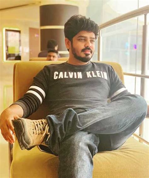 Vignesh Karthik wiki Biography DOB Height Serials images - LabuWiki