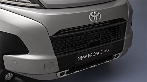 With The New Proace Max Also Electric Toyota Enters The Large Sized