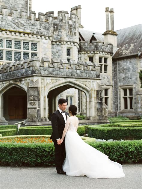 Intimate & relaxed Castle Wedding on Vancouver Island | British ...