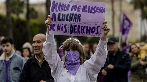 Las imágenes de la manifestación del 8M en Cádiz