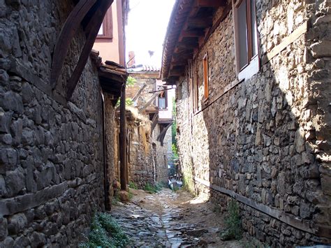 Old Streets In Mersin Turkey Wallpapers And Images Wallpapers