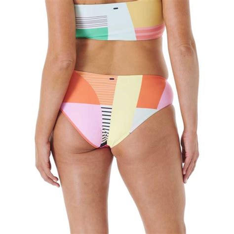 Hot Sexy Rie Fu Bikini Pics