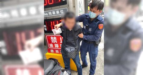 昔騎警車載「屁蛋妹」嗆民眾 狂掃毒品成萬華緝毒王 Yahoo奇摩汽車機車