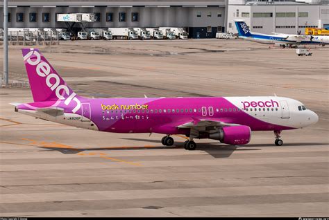 JA826P Peach Airbus A320 214 Photo By Kinmei ID 1500112