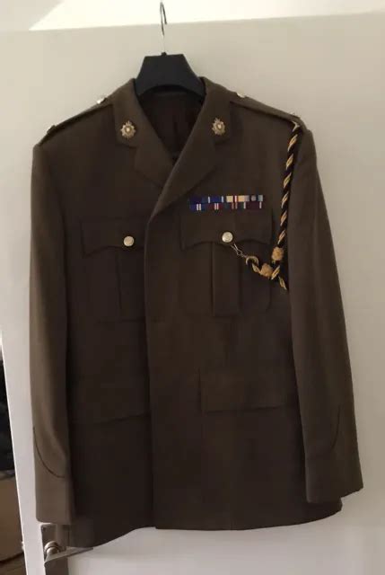 British Army No2 Dress Uniform With Shirt Sam Brown Belt And Rlc Buttons £30 00 Picclick Uk