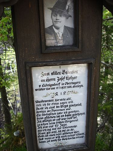 Marterl Mit Nachdenklichem Text Im Unteren Tortal Schee Hikr Org