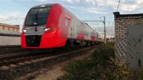 ЭС1П-.... Ласточка идёт на вокзал из отстоя. Петрозаводск. Готовится к ...