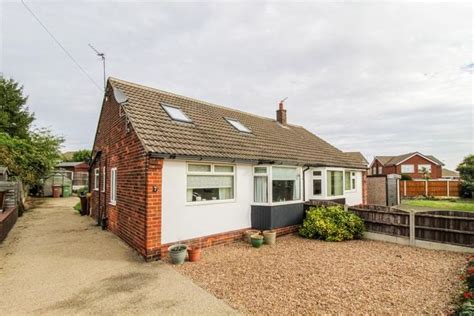 Greatfield Road Ossett Wf5 2 Bedroom Semi Detached Bungalow For Sale