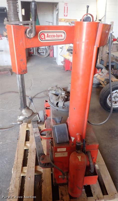 Accu Turn Rim Clamp Tire Machine In Wichita Ks Item Hr Sold