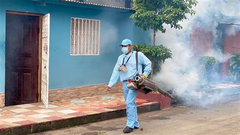 Minsa Desarrolla Jornada De Fumigación En El Barrio Ayapal