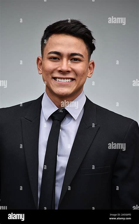 Smart man suit tie hi-res stock photography and images - Alamy