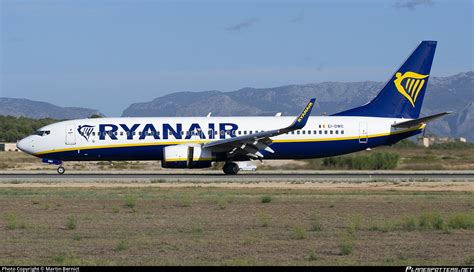 EI DWC Ryanair Boeing 737 8AS WL Photo By Martin Bernict ID 1230915