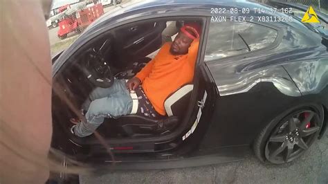 Las Vegas Police Release Body Camera Footage Of Marshawn Lynch S Arrest