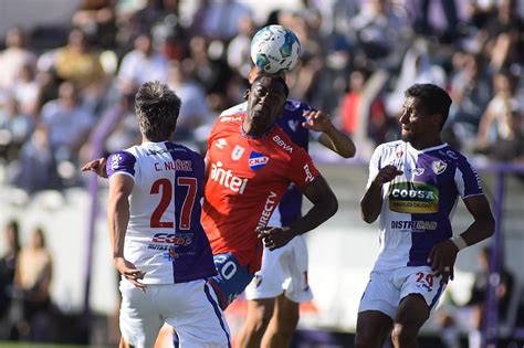 Clausura F Nix Y Nacional En Un Partido Muy Chato Empataron En