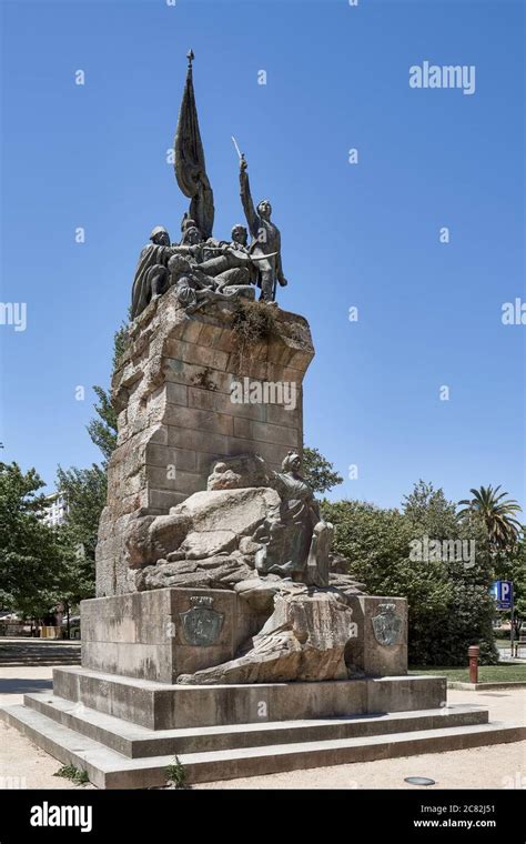 Napoleonic Monuments Hi Res Stock Photography And Images Alamy