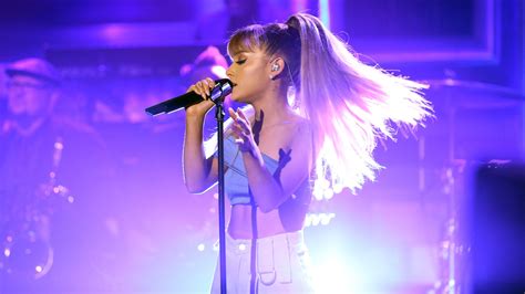 Ariana Grande’s 'Dangerous Woman' Tour Tickets to Go on Sale | Teen Vogue