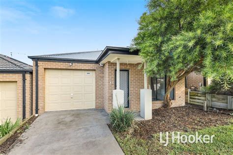 12103 Army Road Pakenham Vic 3810 Domain