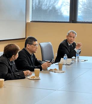 Consul General Ferrer Calls On Wilsonville Mayor Meets Fil Am