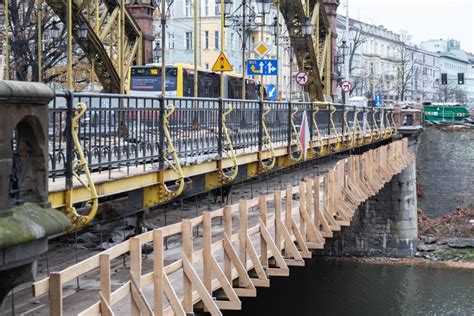 Trwa remont mostu Zwierzynieckiego Będzie zwężenie jezdni ZDJĘCIA