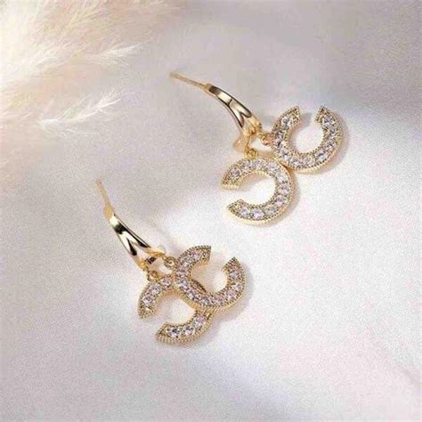 ARETES Tiendas Lola