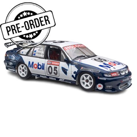 Pre Order Classic Carlectables 118 Mobil Holden Vr Commodore 05 Brock