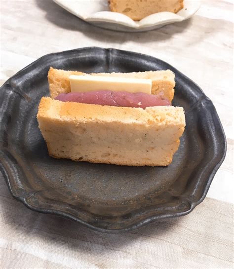 桜のあんバターシフォンサンド Quatre Heures