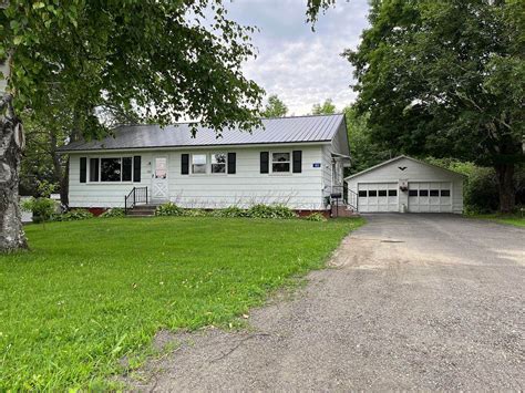 182 Military St Houlton ME 04730 Zillow