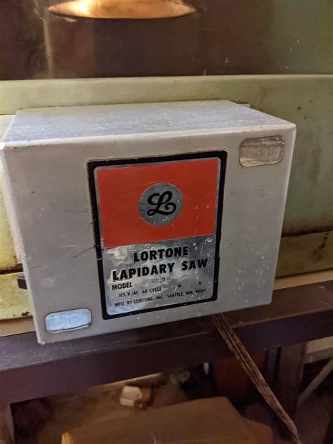 I inherited this saw recently, where might I find the oil for it? : r