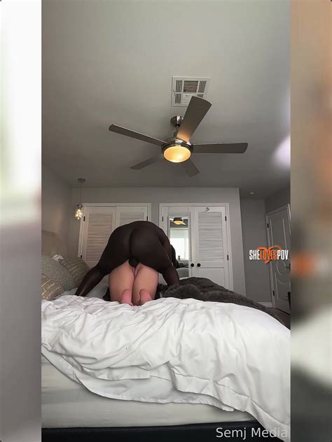 White Cougar MILF Takes BBC