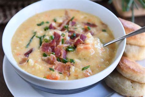 Loaded Broccoli Cheese Bacon Soup