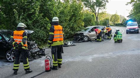 Unfall In Sindelfingen Maichingen Frontalzusammensto Zweier Pkw