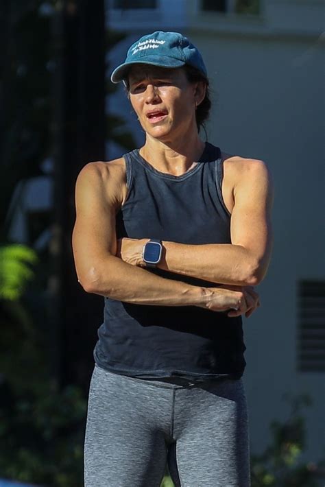 Jennifer Garner Out Jogging In Brentwood Hawtcelebs