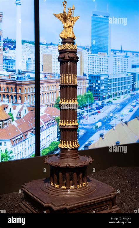 Novembre Berlin La Colonne De La Victoire A Fait Du Chocolat