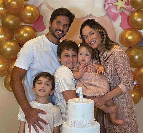 Claudia Leitte E Filhos