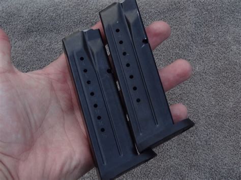 Smith And Wesson 9mm Clips Magazines Set Of 2 Black 5 Long Other