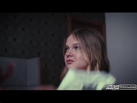 Mi Padrastro Ve Mis Transmisiones De Sexo Y Decido Follarlo XVIDEOS