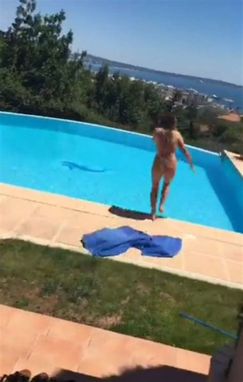 Naked Women Skinny Dipping