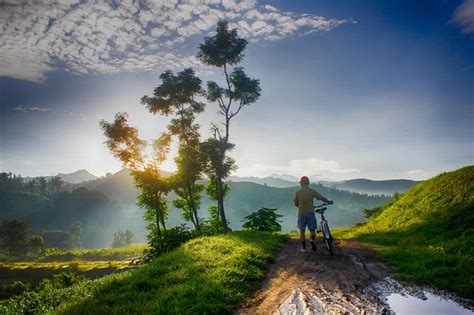 pesepeda  waduk siman kepung natural landmarks landmarks nature
