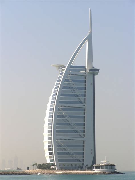 Top 10 Tallest Buildings in Dubai - FlashyDubai.com