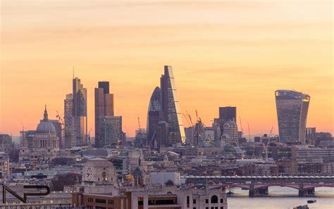 London Skyline at Sunrise. | London skyline, London photos, Skyline