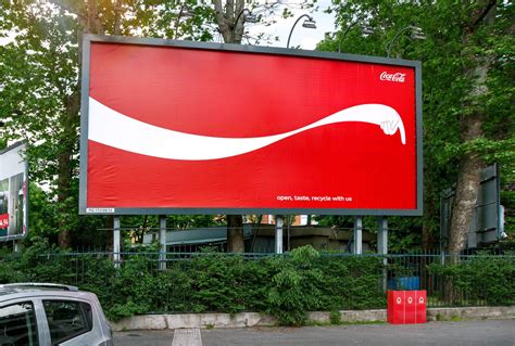 Coca Cola và những Billboard bảo vệ môi trường đầy sáng tạo Marketell