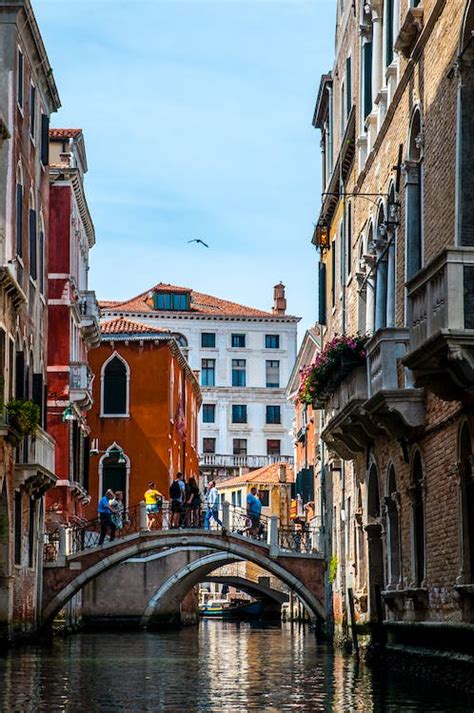 Canal and Bridge in Venice · Free Stock Photo