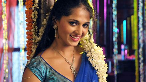 Anushka Shetty 4k Close Up Wallpapers Wallpaper Cave