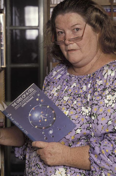 Colleen McCullough Net Worth - Wiki, Age, Weight and Height