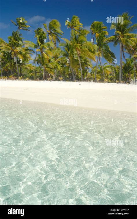 Aitutaki Lagoon Cook Islands Hi Res Stock Photography And Images Alamy