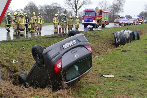 Drei Verletzte Bei Zusammensto Auf Der B Bei Delbr Ck Nw De