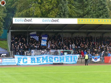 Fotos Galerie Heimfans FC Remscheid Wuppertaler SV 30 08 2023